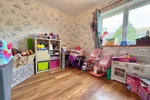 DS Bedroom 3/Study- click for photo gallery